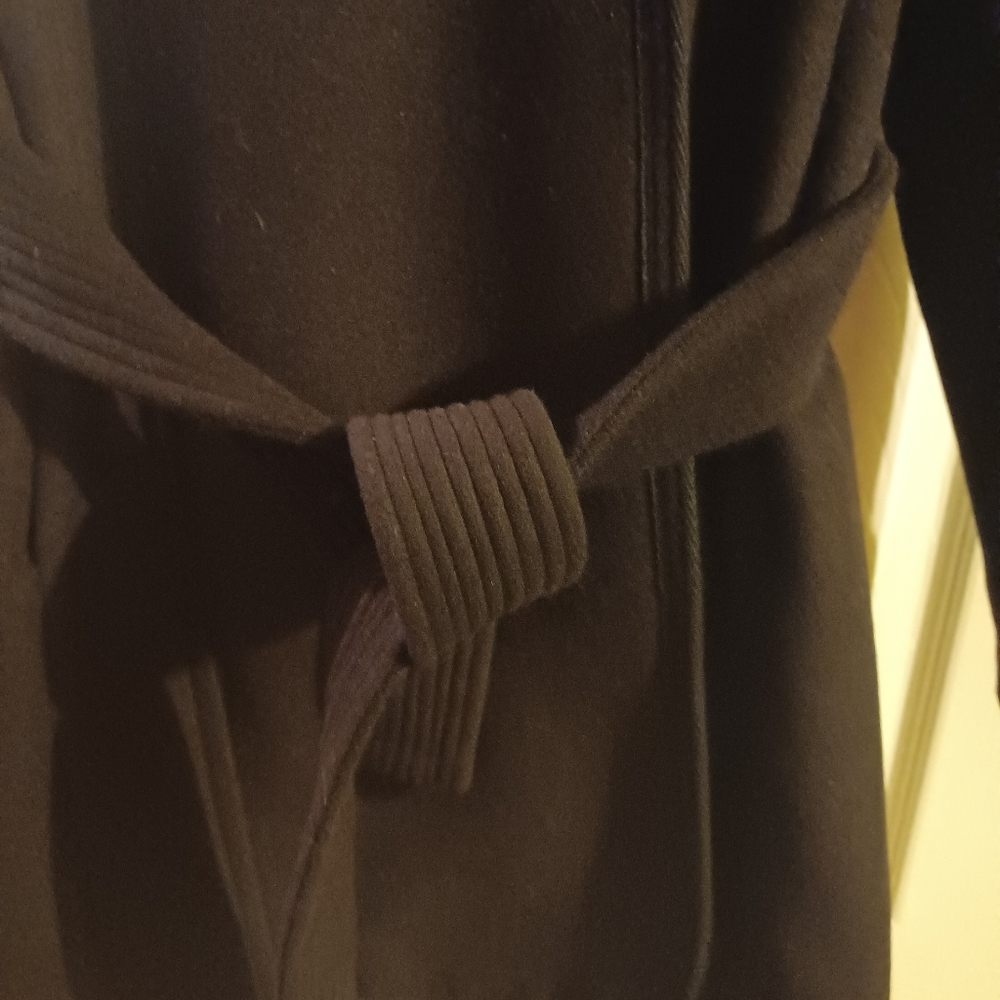 hooded wool coat - Picture 5 of 8